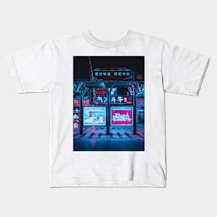 Neon Street Vibes-Retrowave Art Kids T-Shirt